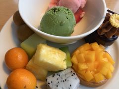 -两咖啡自助餐厅(静安香格里拉酒店)