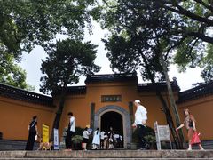 -灵岩山风景区