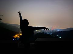 -鬼笑石后山停车场