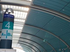 -龙阳路磁悬浮列车总站-停车场