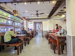 -长人馄饨铺(解放街店)