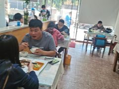 -芳芳餐厅(白沙路店)