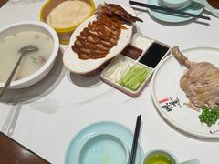 -梅利汴京烤鸭•开封豫菜地标店(东司门店)