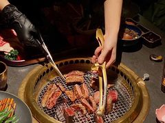 -铭牛烧肉·和牛海鲜自助(高新月牙湖店)