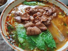 麻辣肥肠面-天府面庄(天平路店)