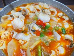 -老滇山寨•云南特色菜•地方菜•民族风情歌舞表演(金碧店)