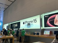 -Apple零售店(华贸购物中心店)