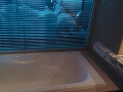 -上海龙之梦万丽酒店