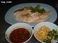 大份肥鸡饭（90铢）之鸡&蘸水-红大哥水门鸡饭(總店)