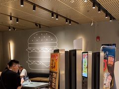 -麦当劳(中山公园龙之梦店)