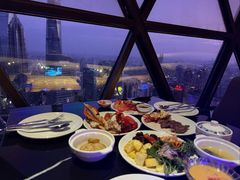 -东方明珠·空中旋转餐厅