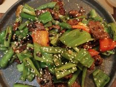-来龙里 精致 东南亚餐室(万象城店)