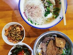筒子骨头粉-李氏紫竹林卤粉(火车站店)