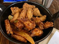 原味炸鸡和酱油鸡双拼-MI WU FACTORY米屋美食工厂餐厅(绿地店)