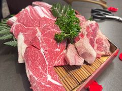 -铭牛烧肉·和牛海鲜自助(高新月牙湖店)