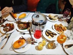 -领鲜活海鲜榴莲自助火锅(东门店)