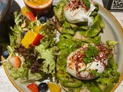 罗勒酱杂菌班尼迪克蛋-BE BRIGHT KITCHEN(正佳广场店)