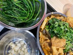 -柳州肥姨妈大骨螺蛳粉(东靖路店)