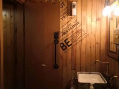 -MAX伯爵趣味互动密室逃脱(大坪D馆店)