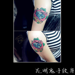 -鬼手纹身小鬼店