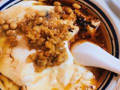扁担豆腐脑-正南齐北·老街糯米团(洪崖洞店)