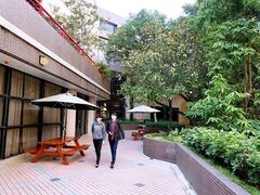-香港大学
