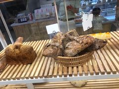 -焙丽拾光(麦凯乐直营店)