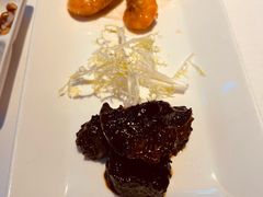 文火牛肉拼元宝虾-老洋房花园饭店(绍兴路店)