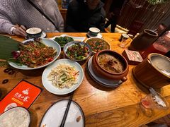 -老滇山寨•云南特色菜•地方菜•民族风情歌舞表演(金碧店)