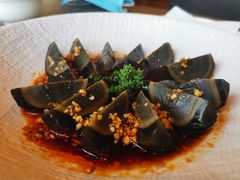 皮蛋拌豆腐-南宁万丽酒店-万丽轩中餐厅