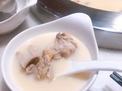-煲宫猪肚鸡(晶品店)