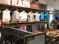 -UNDER ARMOUR(新燕莎奥莱店)