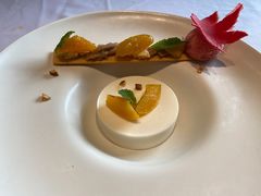 浓情栗意坚果布丁佐草莓冰淇淋-王品台塑牛排(成都万象城店)