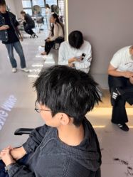 -宫铭烫发染发接发店