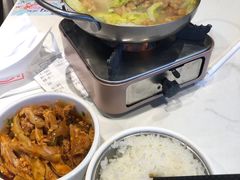 -渝是乎川渝小炒(新世界百货望京店)