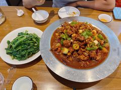 -俭寨大盘鸡·手抓肉·烧烤新疆菜(乌苏路店)