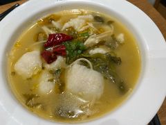 老坛酸菜鱼饭-南城香·饭香串香馄饨香(青年路店)