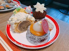 -咖啡苑自助餐厅·中国大饭店