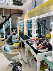 -Eling伊林彩妆·化妆培训(河西奥体店)