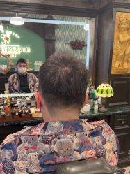 -海文先生国潮烫染男士理发馆
