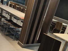-麦当劳(深圳北站高铁店)