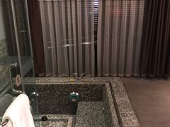 -裕龙汤泉