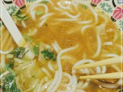 -鑫花溪牛肉米粉(天山店)