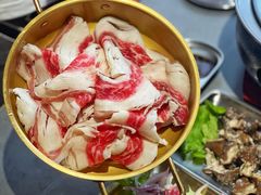 -围炉肉舍丹东海鲜烤肉·烤活鳗(步行街店)