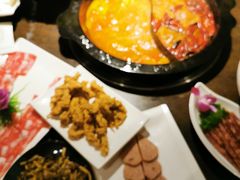 -九牧鱻·渝老鬼重庆火锅(人民路店)