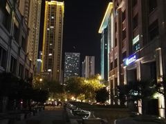 -青岛天瑞星空酒店