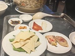 蒙自过桥米线-南蛮子(进贤路店)