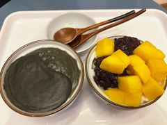 芒果白雪黑糯米-小团圆糖水铺(襄阳南路店)