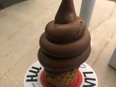 巧克力冰淇淋-玲婧胡同·生日蛋糕·餐厅(嘉里城店)