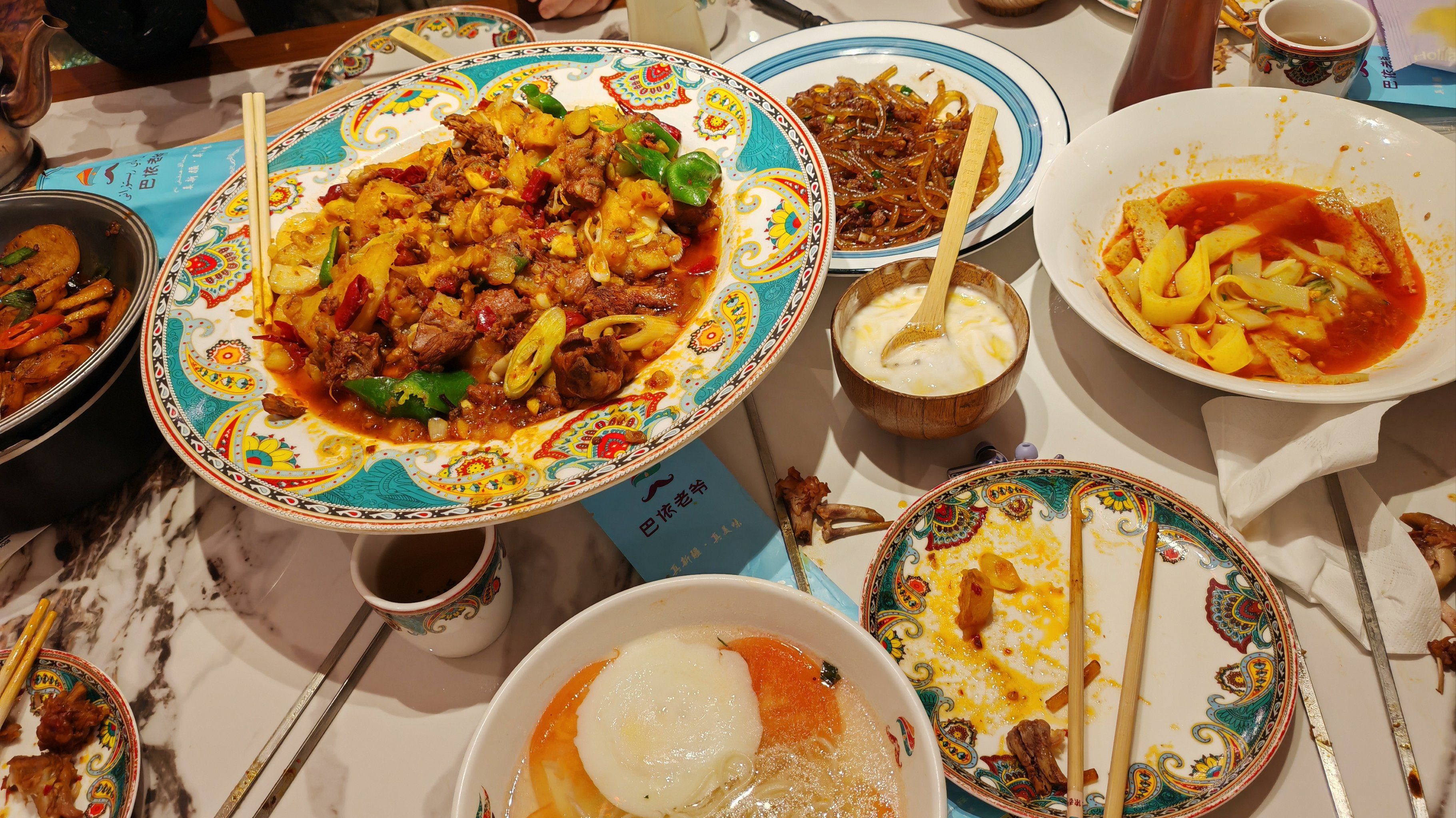 羊肉和蜂蜜犯相吗(羊肉和蜂蜜一起吃相克吗)